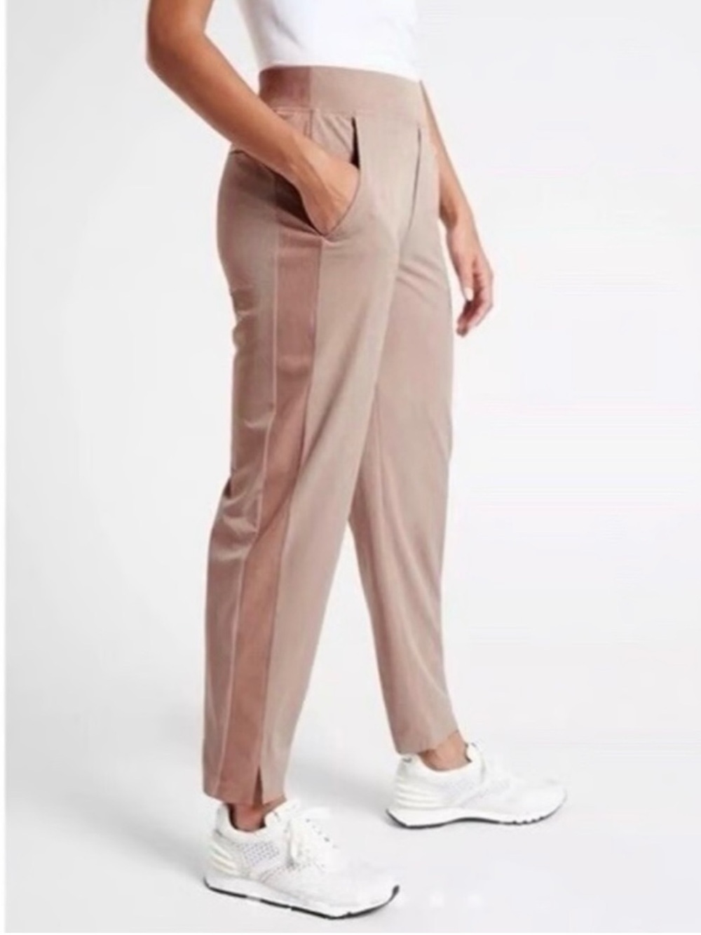 Athleta Brooklyn Textured Ankle Pant in light pink size 4 dysty rose tapered